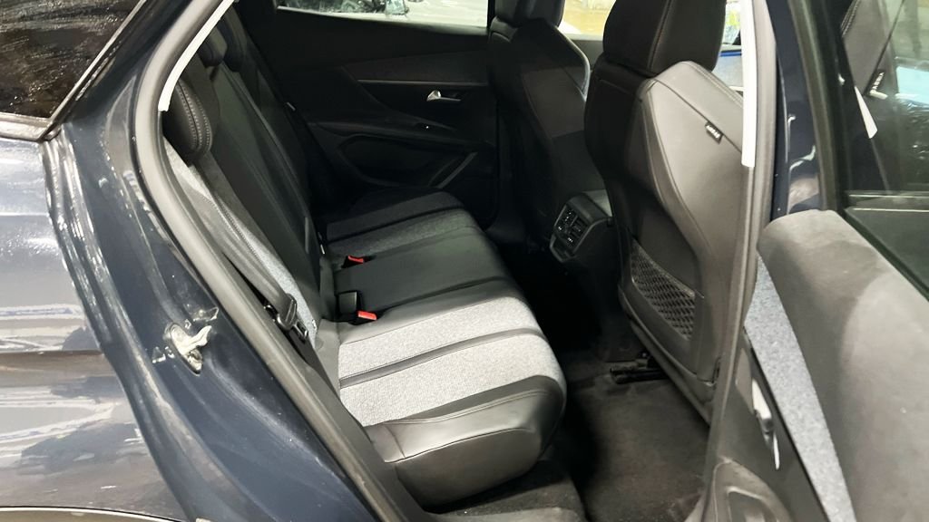 Used Peugeot 3008 2018 for sale - 77609074: Photo 12