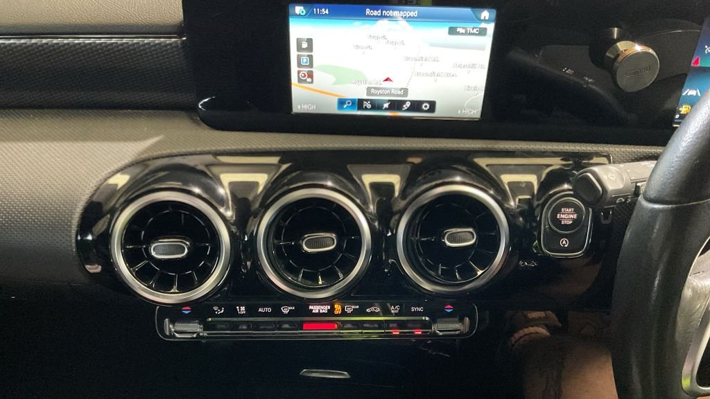 Used Mercedes-Benz A-Class 2018 for sale - 77642839: Photo 11