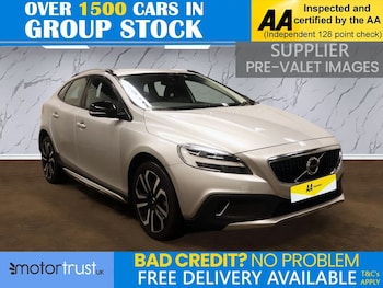 Used Volvo V40 Cross Country 2018 for sale - 77483525: Photo