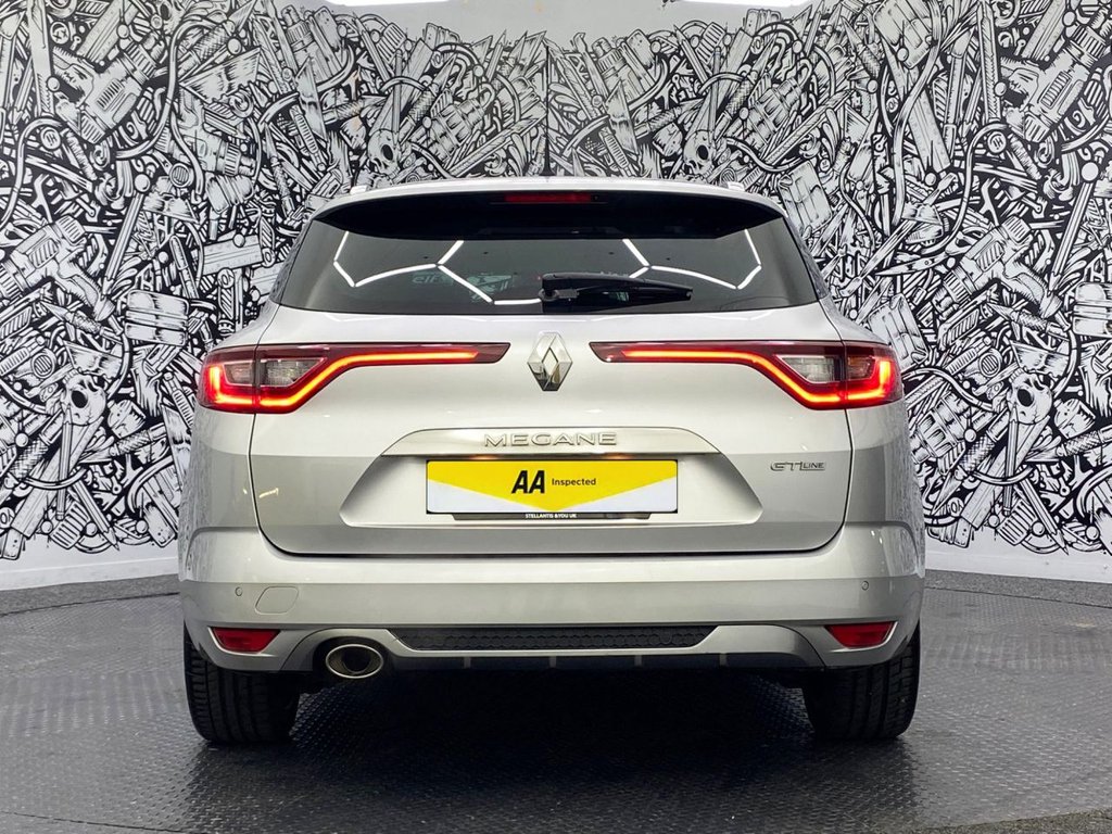 Used Renault Megane 2018 for sale - 76092748: Photo 10