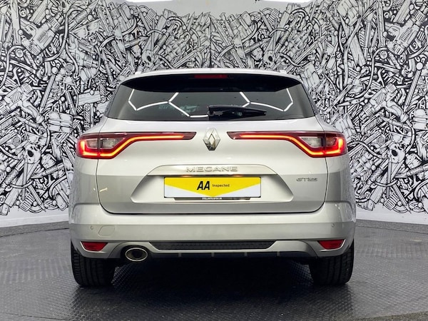 Used Renault Megane 2018 for sale - 76092748: Photo 10