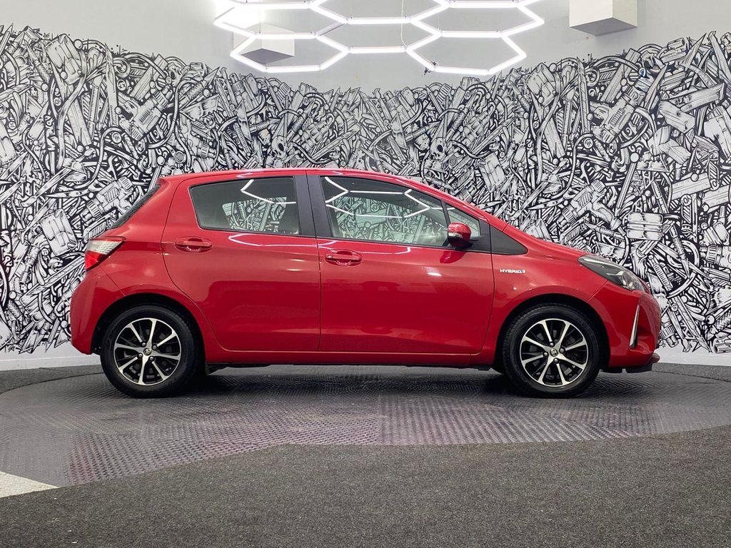 Used Toyota Yaris 2018 for sale - 76092729: Photo 15