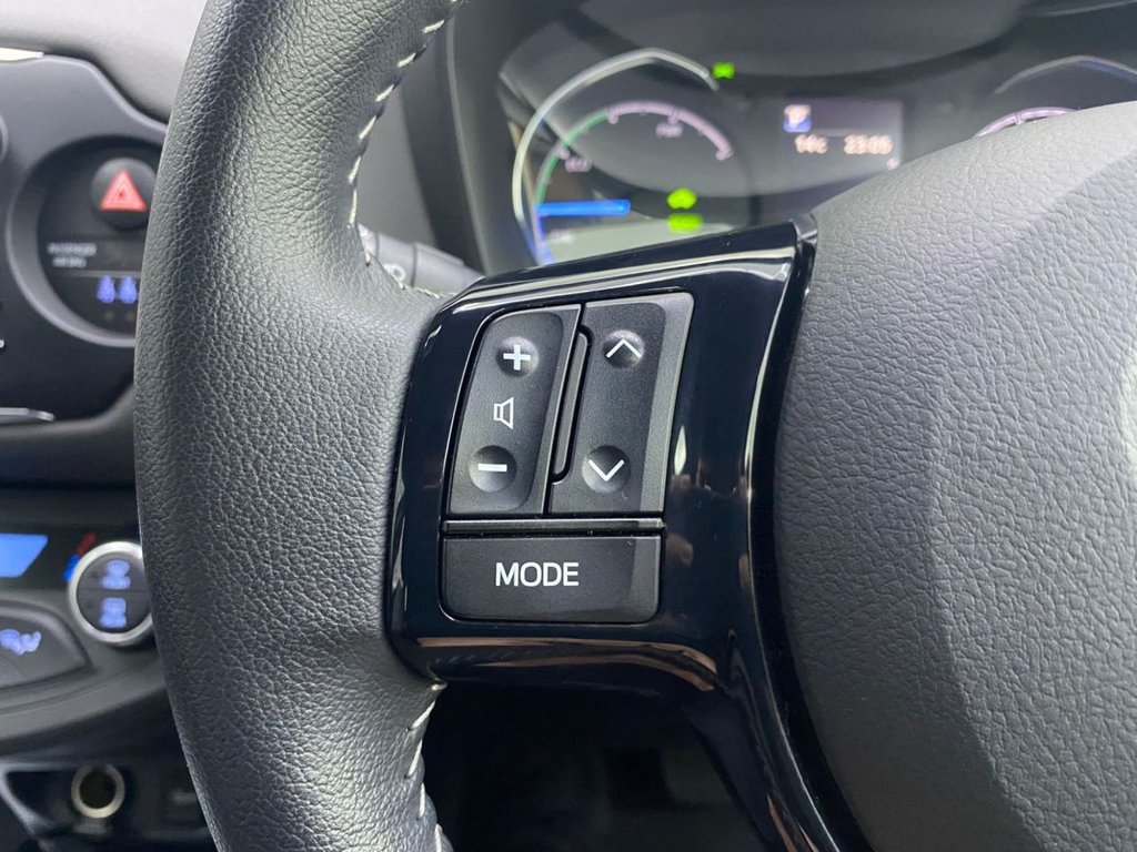 Used Toyota Yaris 2018 for sale - 76092729: Photo 20