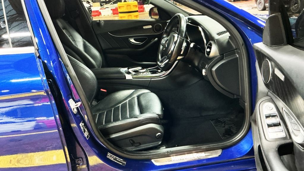 Used Mercedes-Benz C Class 2019 for sale - 76686317: Photo 10