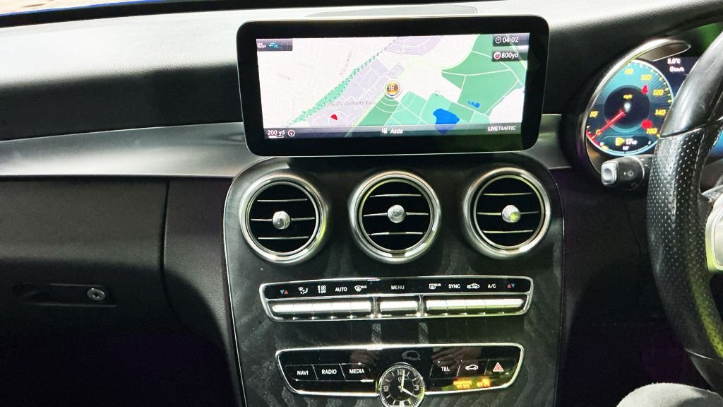 Used Mercedes-Benz C Class 2019 for sale - 76686317: Photo 8