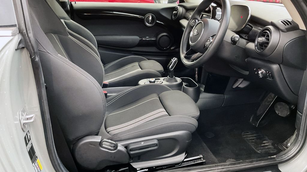 Used MINI Electric Hatch 2021 for sale - 76711410: Photo 10