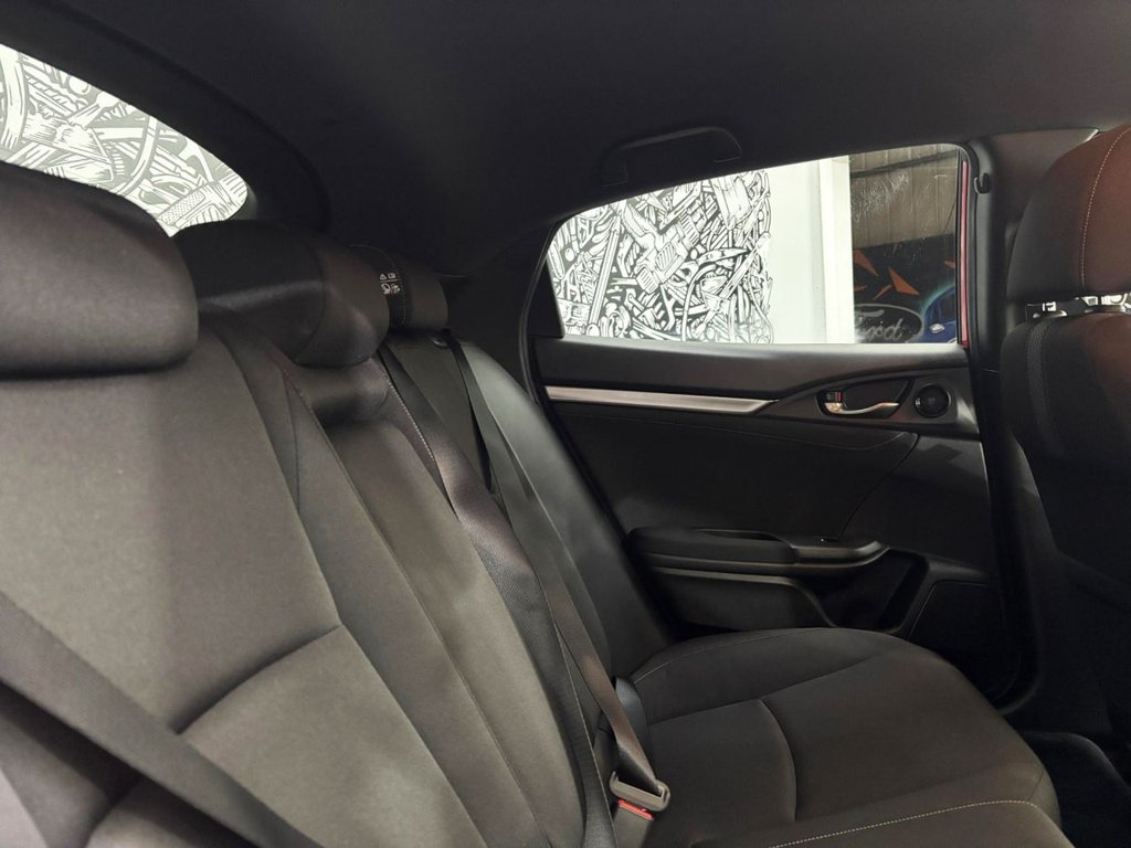 Used Honda Civic 2020 for sale - 75832702: Photo 24