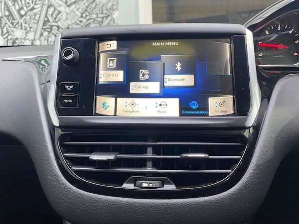 Used Peugeot 208 2014 for sale - 76279603: Photo 17