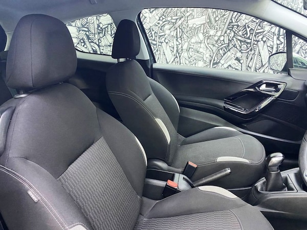 Used Peugeot 208 2014 for sale - 76279603: Photo 23