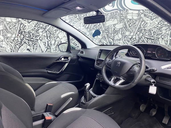 Used Peugeot 208 2014 for sale - 76279603: Photo 24