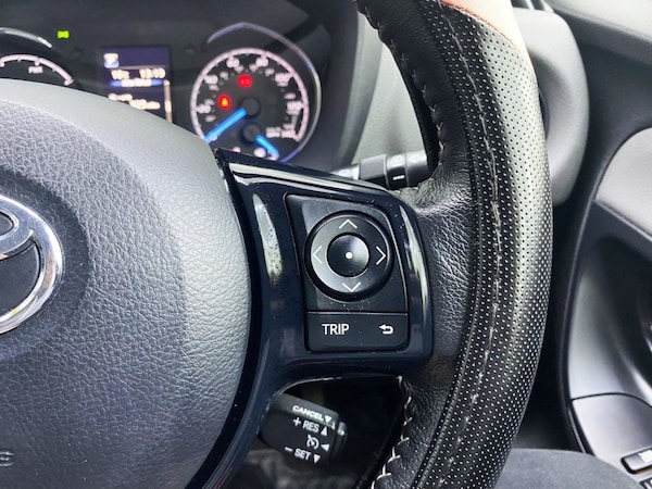 Used Toyota Yaris 2019 for sale - 76092845: Photo 23