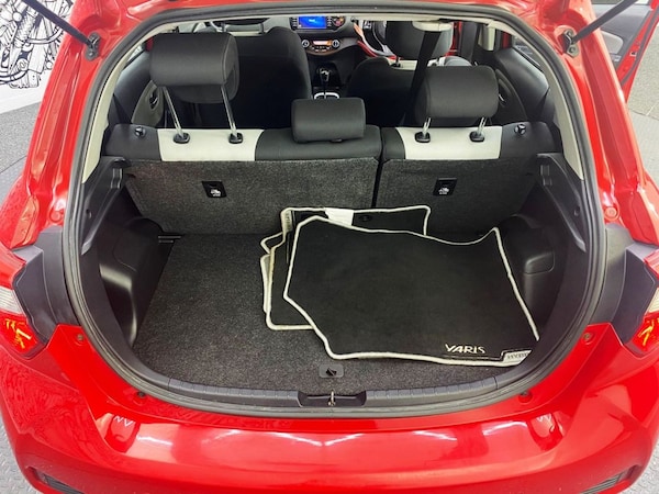 Used Toyota Yaris 2019 for sale - 76092845: Photo 27