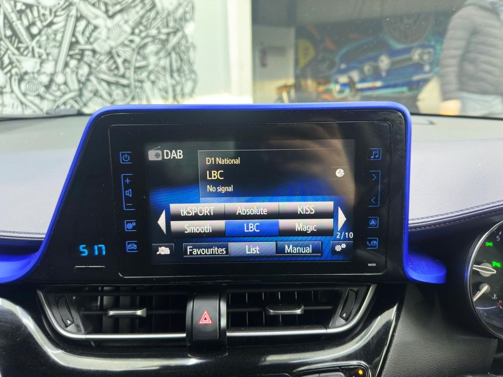 Used Toyota C-HR 2017 for sale - 77384452: Photo 19