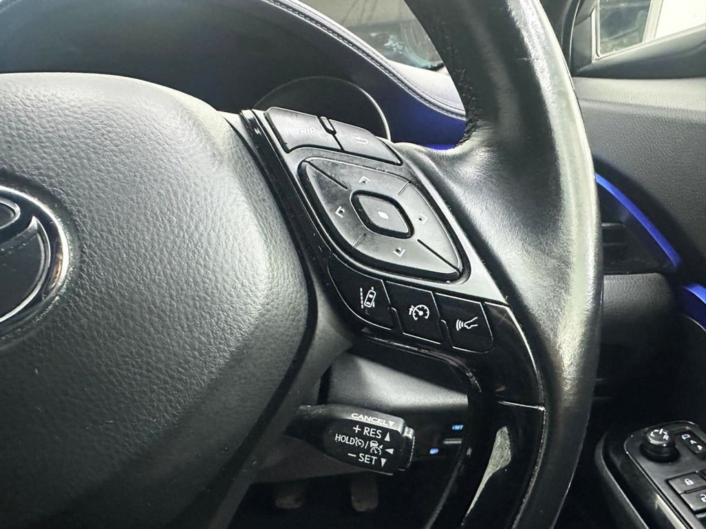 Used Toyota C-HR 2017 for sale - 77384452: Photo 24