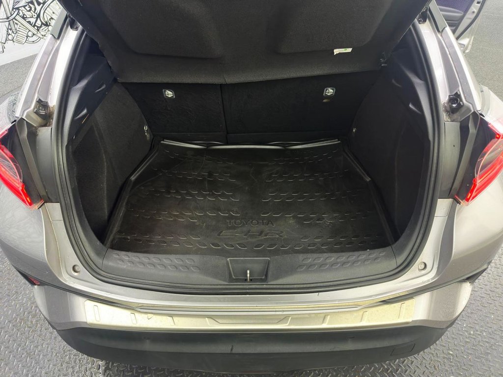 Used Toyota C-HR 2017 for sale - 77384452: Photo 31