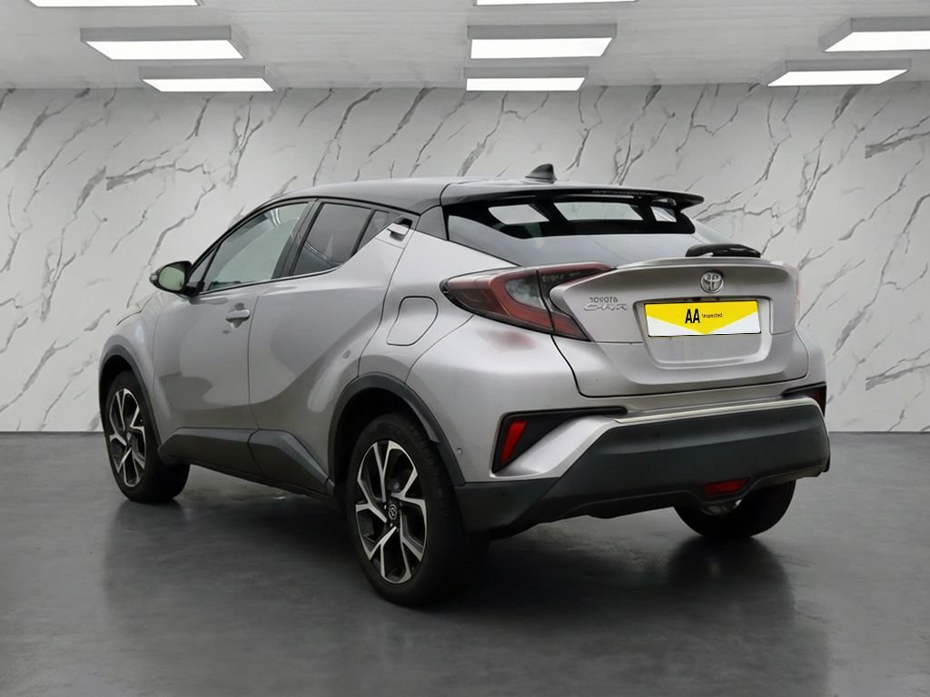 Used Toyota C-HR 2017 for sale - 77384452: Photo 4