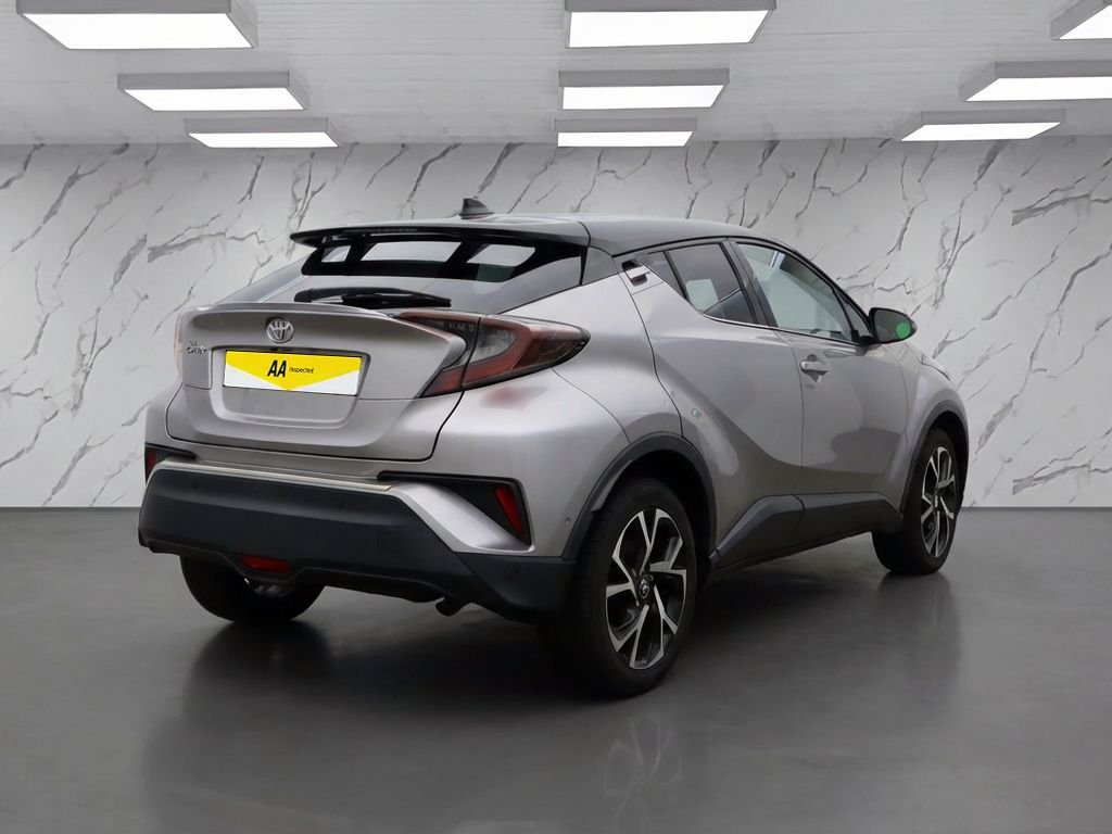 Used Toyota C-HR 2017 for sale - 77384452: Photo 5