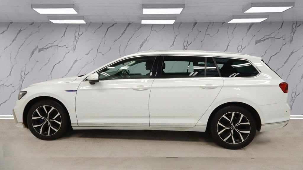 Used Volkswagen Passat 2022 for sale - 77642881: Photo 8