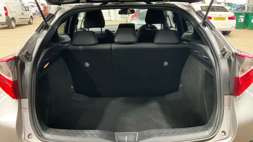 Used Toyota C-HR 2018 for sale - 78154058: Photo 14