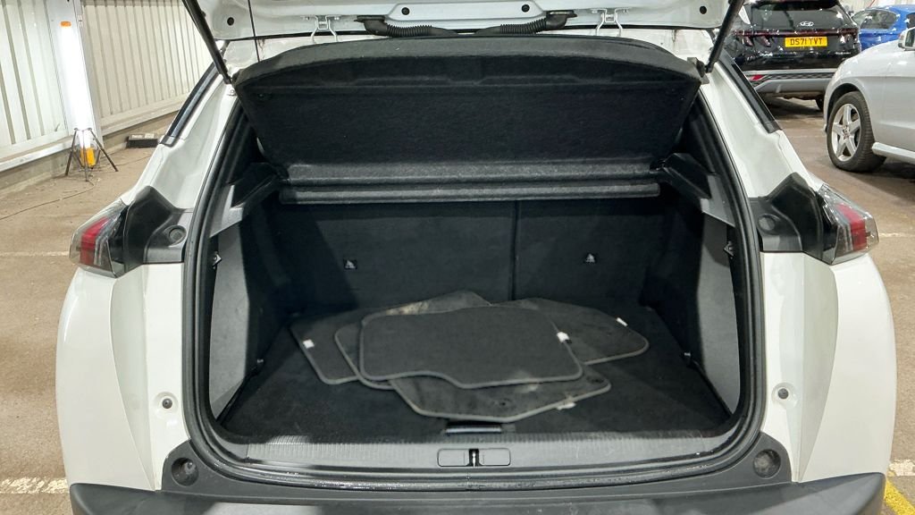 Used Peugeot 2008 2020 for sale - 77341648: Photo 13