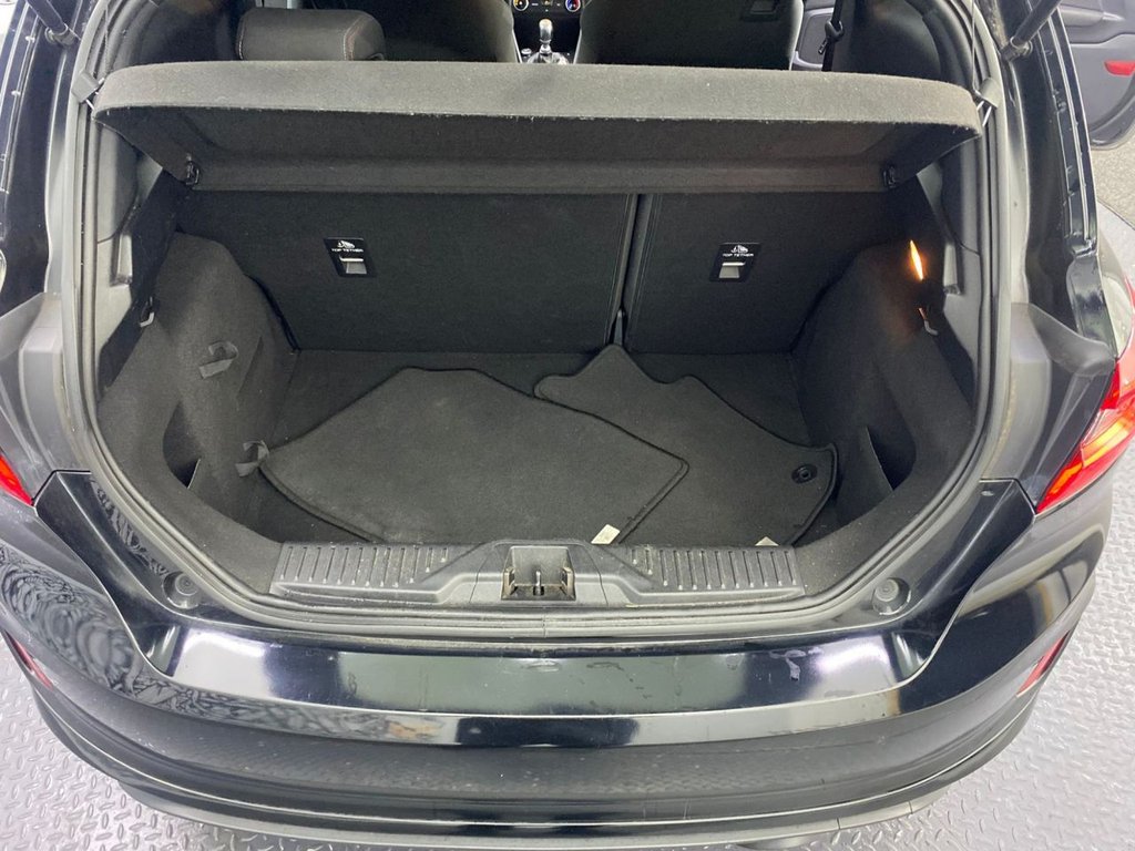 Used Ford Fiesta 2018 for sale - 77171717: Photo 30