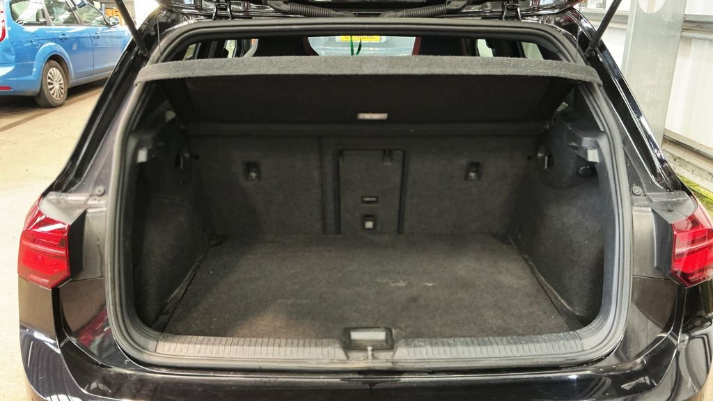 Used Volkswagen Golf 2021 for sale - 78145231: Photo 14