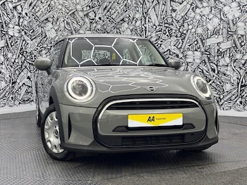 Used MINI Hatch 2021 for sale - 75831811: Photo