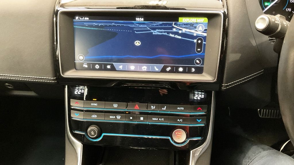 Used Jaguar XE 2018 for sale - 77534663: Photo 11