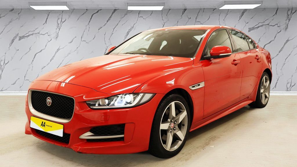 Used Jaguar XE 2018 for sale - 77534663: Photo 5