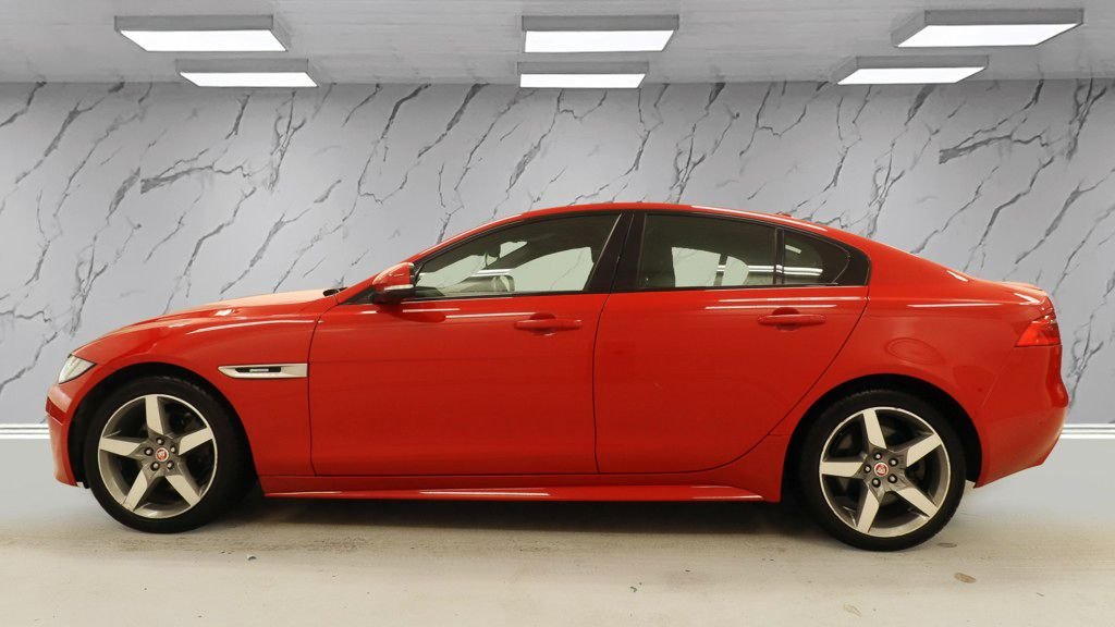 Used Jaguar XE 2018 for sale - 77534663: Photo 9