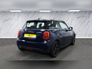 Used MINI Hatch 2019 for sale - 77140176: Photo