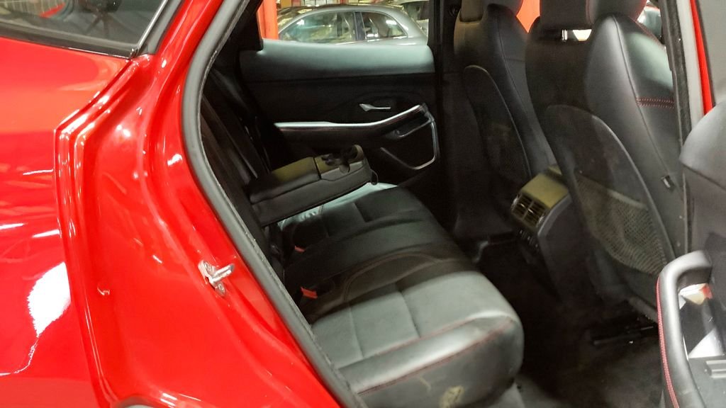 Used Jaguar E-Pace 2018 for sale - 77621297: Photo 14