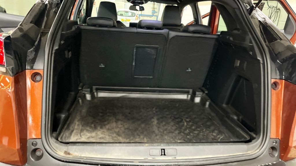 Used Peugeot 3008 2018 for sale - 77608927: Photo 14