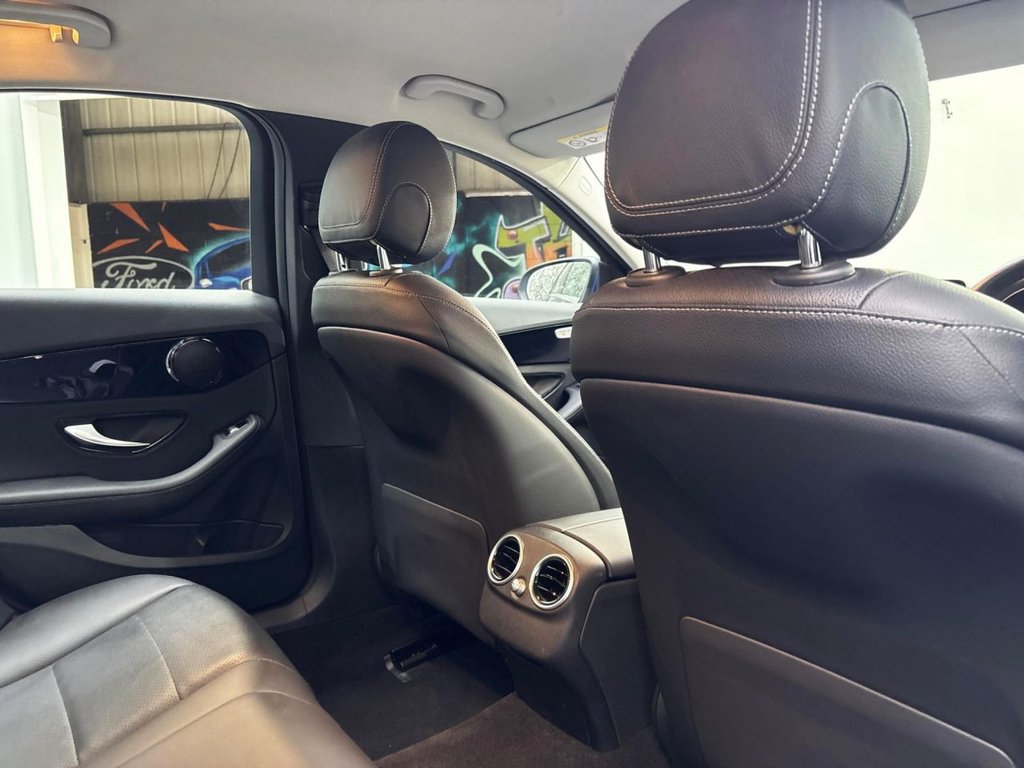 Used Mercedes-Benz C Class 2019 for sale - 75666339: Photo 26