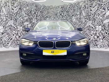 Used BMW 3 Series 2016 for sale - 77110383: Photo