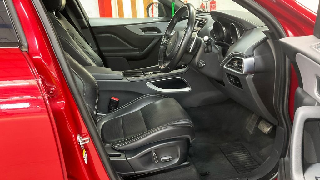 Used Jaguar F-Pace 2019 for sale - 78145275: Photo 12