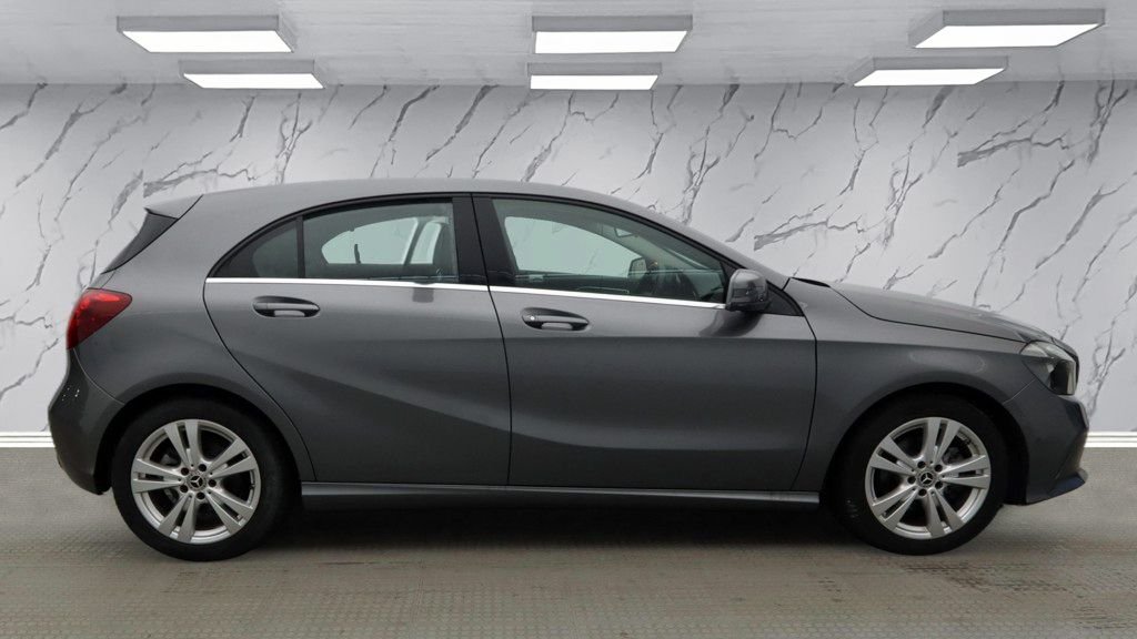 Used Mercedes-Benz A-Class 2018 for sale - 77608888: Photo 8