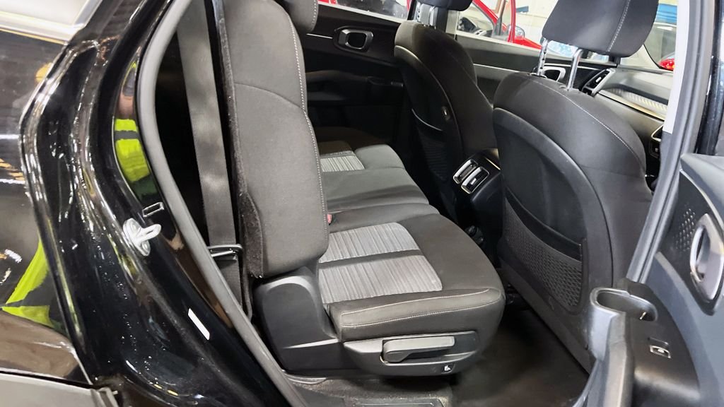 Used Kia Sorento 2021 for sale - 76406570: Photo 11