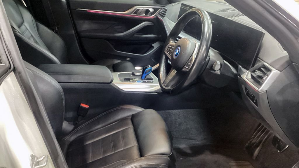 Used BMW i4 2022 for sale - 76367582: Photo 10
