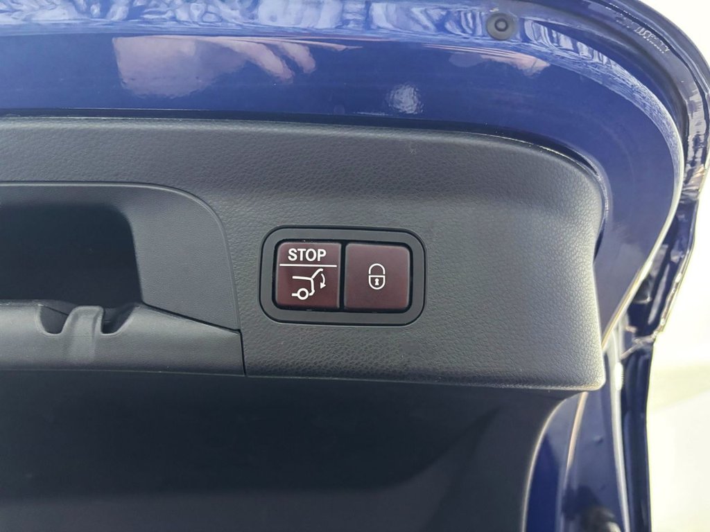 Used Mercedes-Benz GLC 2017 for sale - 76535668: Photo 28