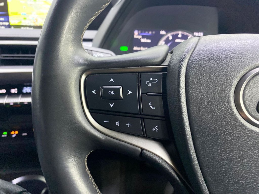 Used Lexus UX 2022 for sale - 76686294: Photo 19