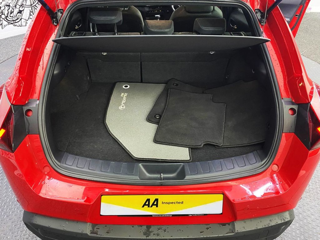 Used Lexus UX 2022 for sale - 76686294: Photo 26