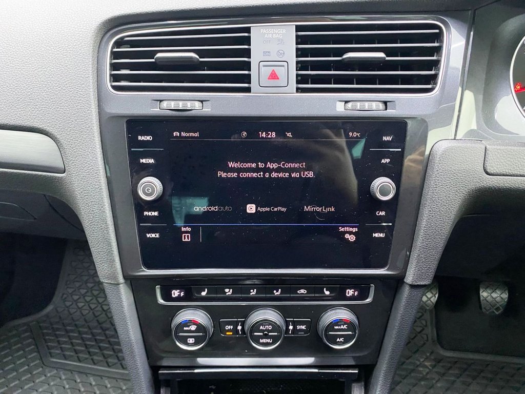 Used Volkswagen Golf 2020 for sale - 76985740: Photo 17