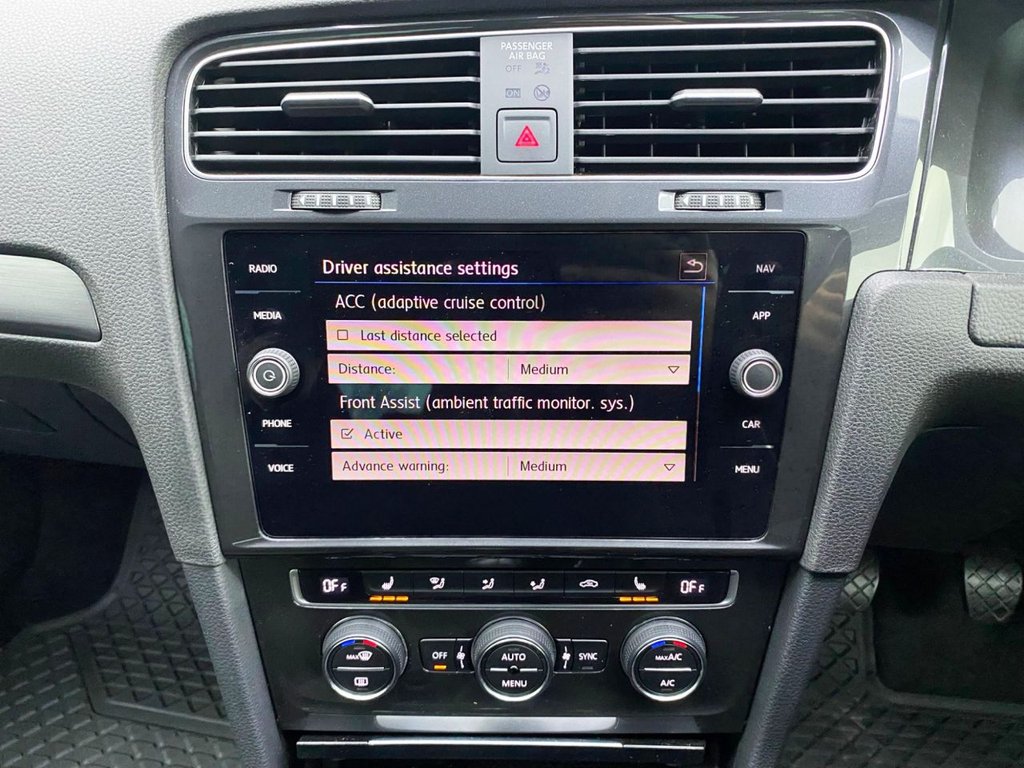 Used Volkswagen Golf 2020 for sale - 76985740: Photo 19