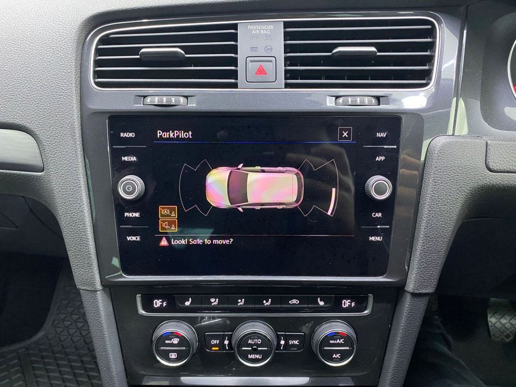 Used Volkswagen Golf 2020 for sale - 76985740: Photo 22