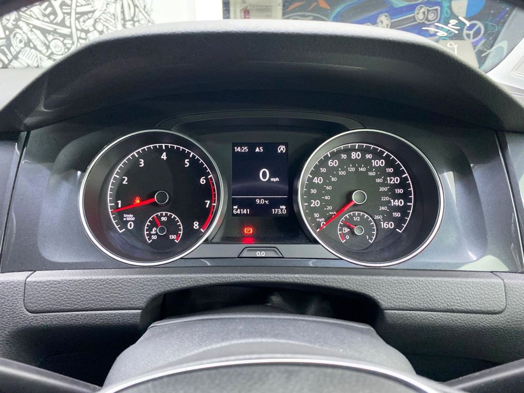 Used Volkswagen Golf 2020 for sale - 76985740: Photo 25