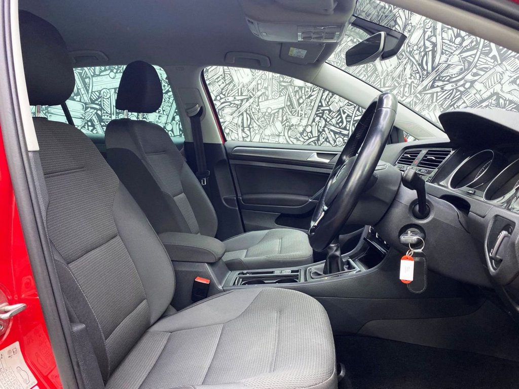 Used Volkswagen Golf 2020 for sale - 76985740: Photo 28