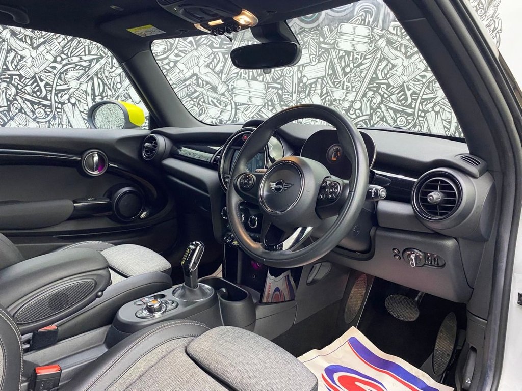 Used MINI Electric Hatch 2020 for sale - 76711435: Photo 23