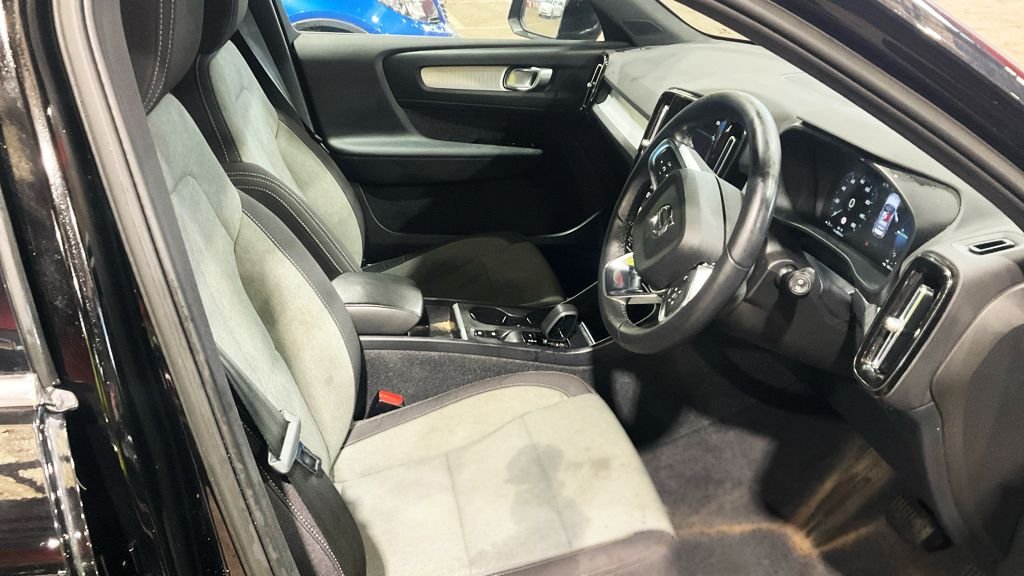 Used Volvo XC40 2023 for sale - 78145239: Photo 12