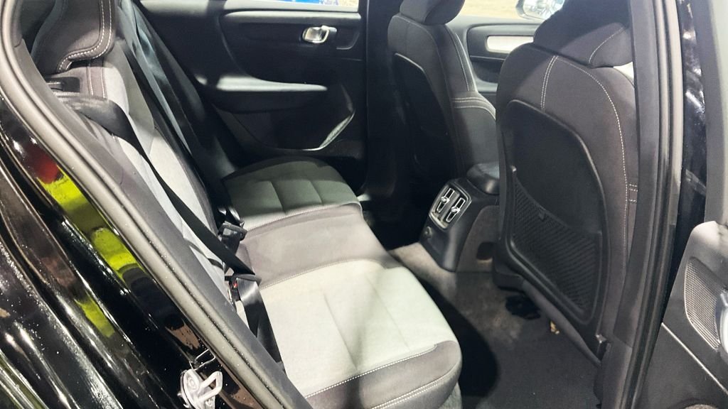 Used Volvo XC40 2023 for sale - 78145239: Photo 13